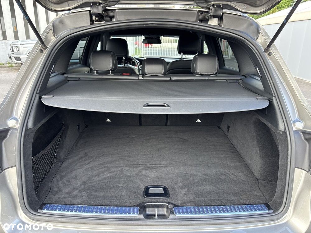 Mercedes-Benz GLC - 26