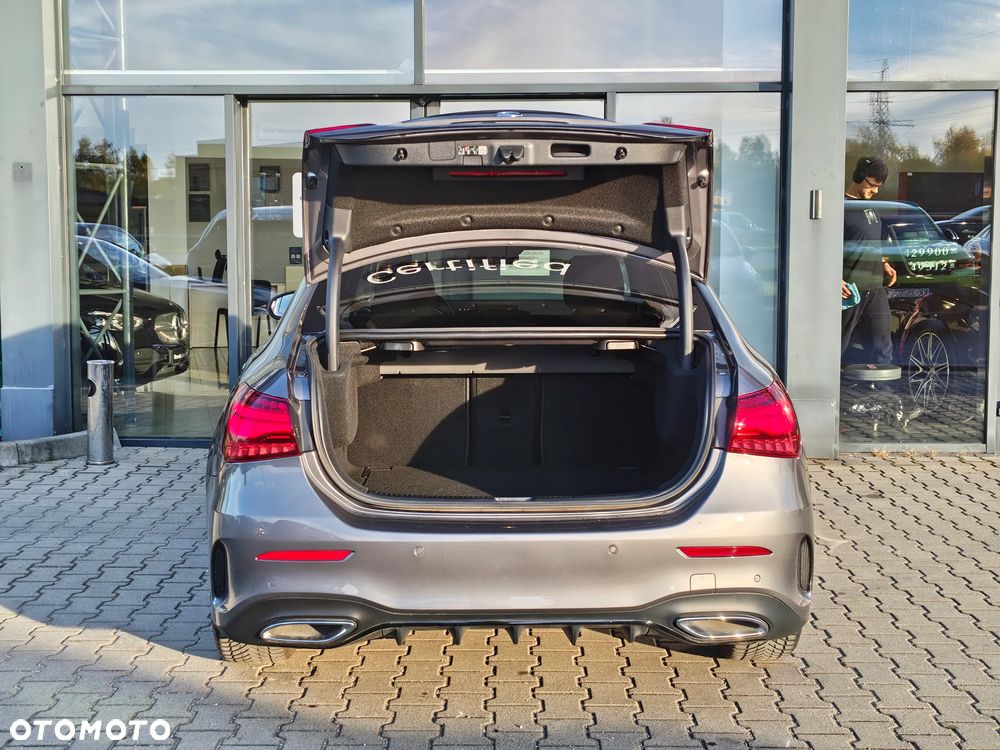 Mercedes-Benz Klasa A 220 4-Matic AMG Line 8G-DCT - 17