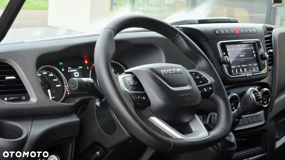 Iveco ❗️❗️DAILY 3.0 180KM 35S18 ❗️❗️ZABUDOWA JEGGER 10 PALET / KONTENER 5M / PODUSZKI PNEUMATYCZNE / SKRZYNIA MANUALNA / NAWIGACJA / TEMPOMAT ADAPTACYJNY / KABINA SYPIALNIANA / LEKKI KONTENER / WERSJA WZMOCNIONA / SALON POLSKA / FULL LED / RAMA / MAKSYMALNA OPCJA WYPOSAŻENIA❗❗ STAN - JAK NOWY ❗️ - 34