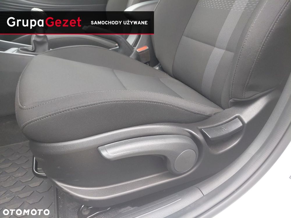 Hyundai i20 - 12