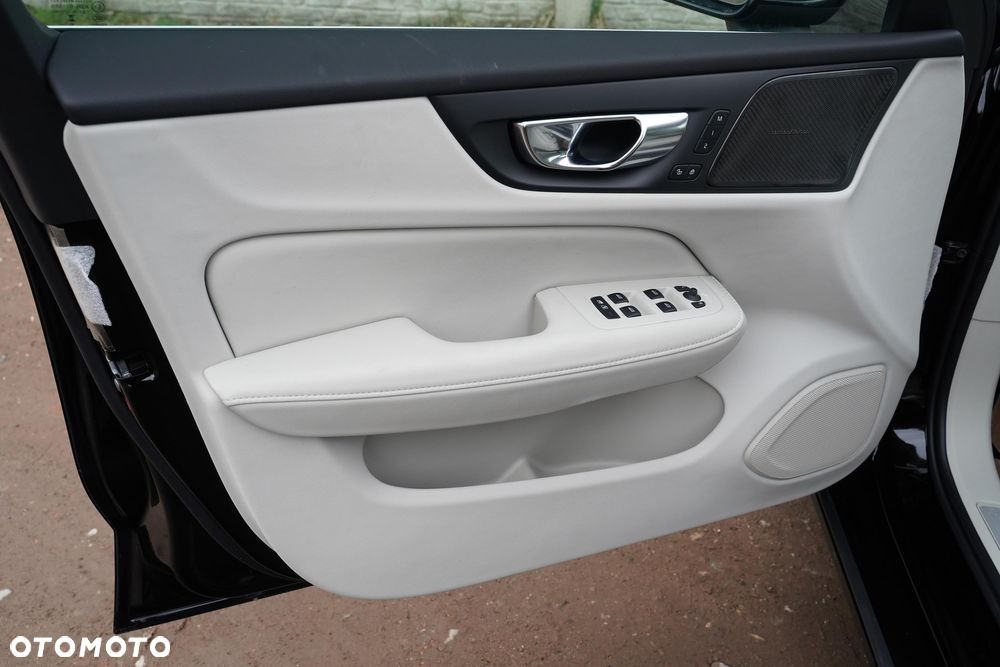 Volvo V60 B4 B Plus Bright - 10