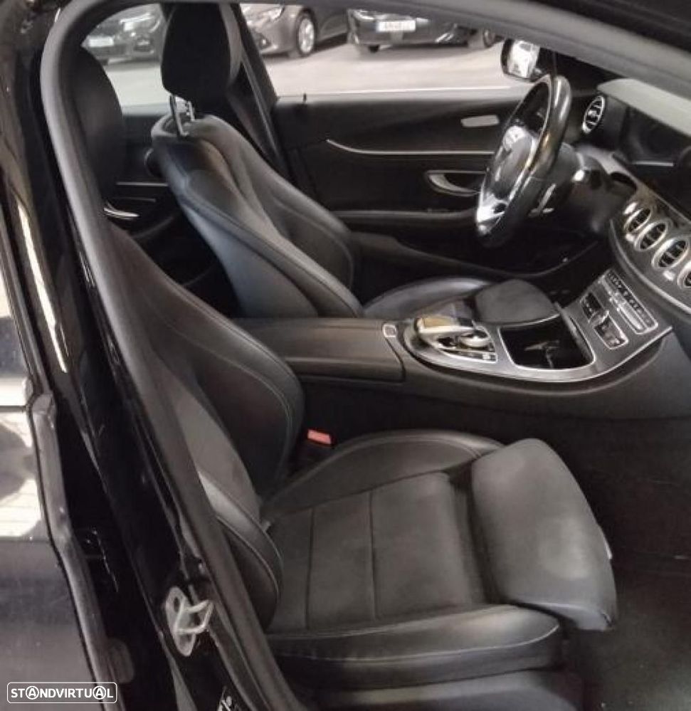 Mercedes-Benz E 300 - 4