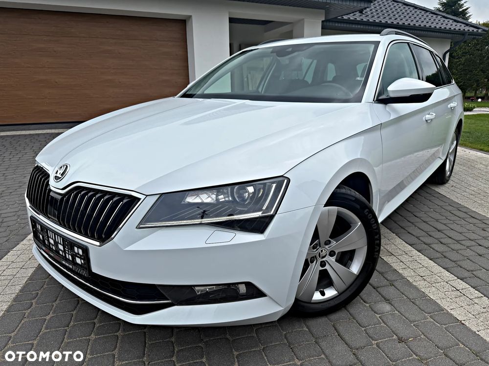 Skoda Superb 2.0 TDI DSG Style - 4