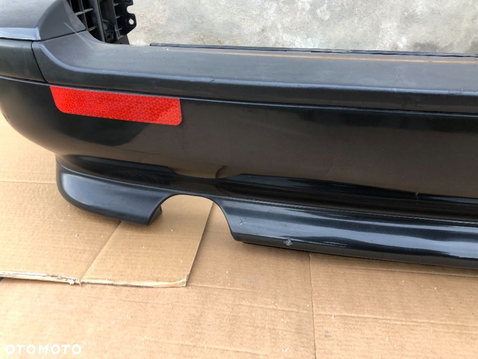 BMW E39 ZDERZAK tył touring hak COSMOSSCHWARZ 303 - 11