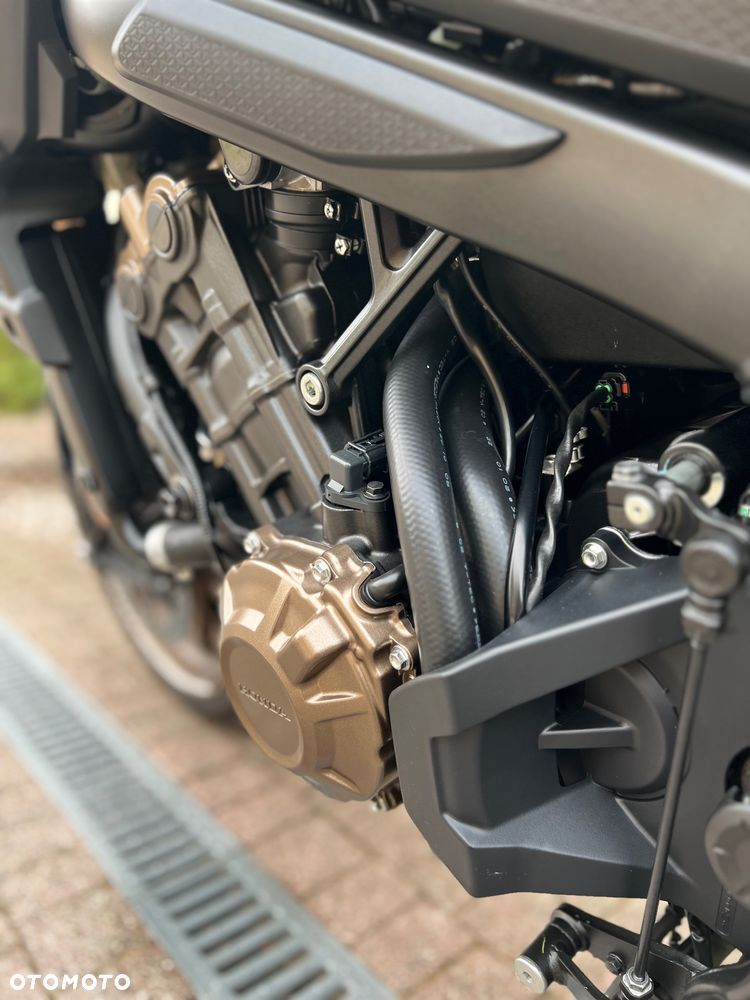 Honda CB - 9