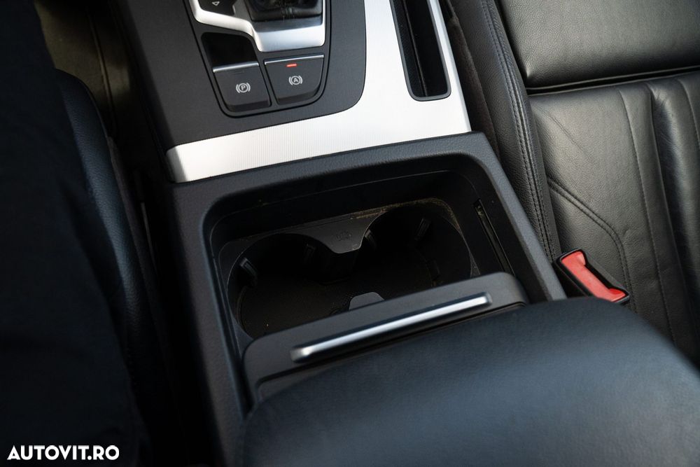 Audi Q5 35 TDI quattro S tronic design - 14