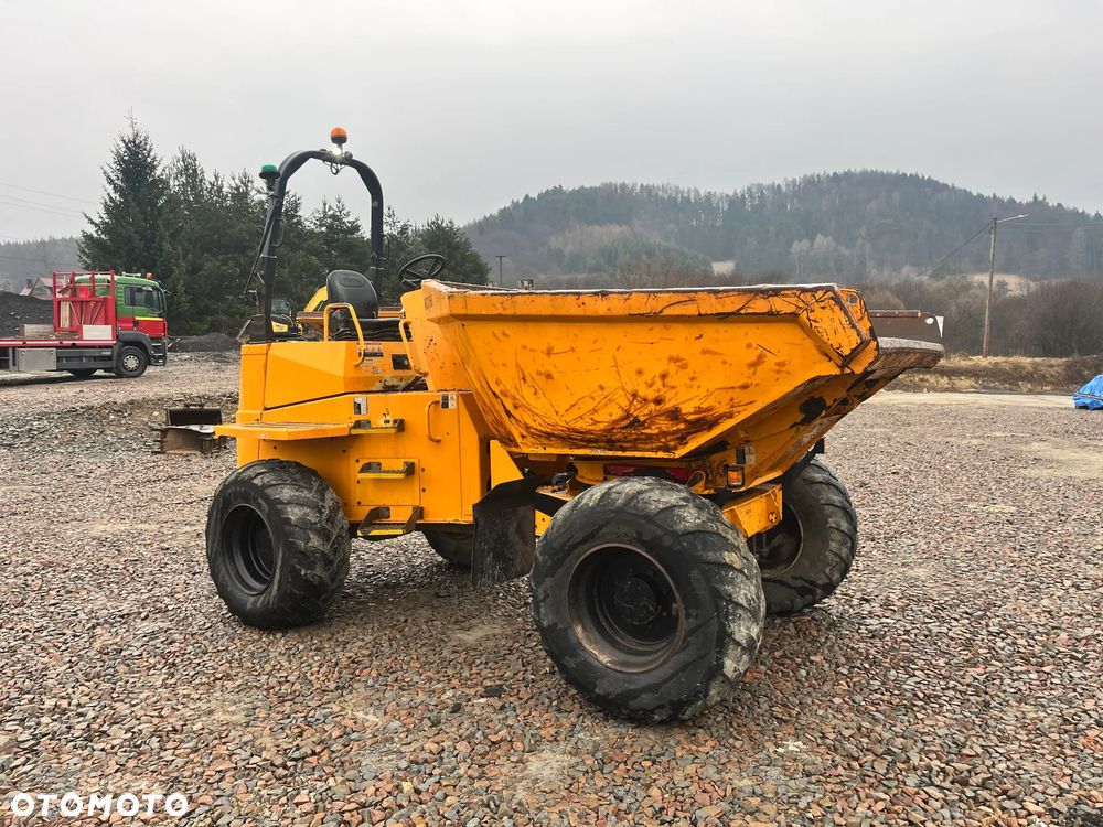 Thwaites 9000Ton - 10