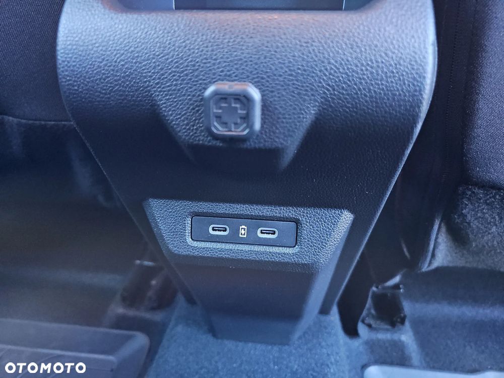 Dacia Duster 1.6 Full Hybrid 140 Journey MMT - 25