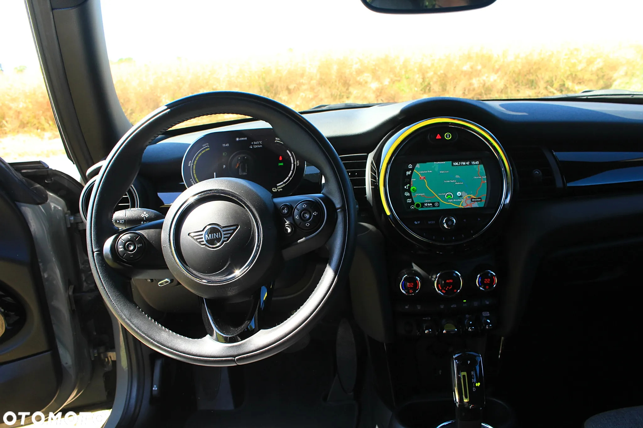 MINI Cooper SE Classic Trim - 29
