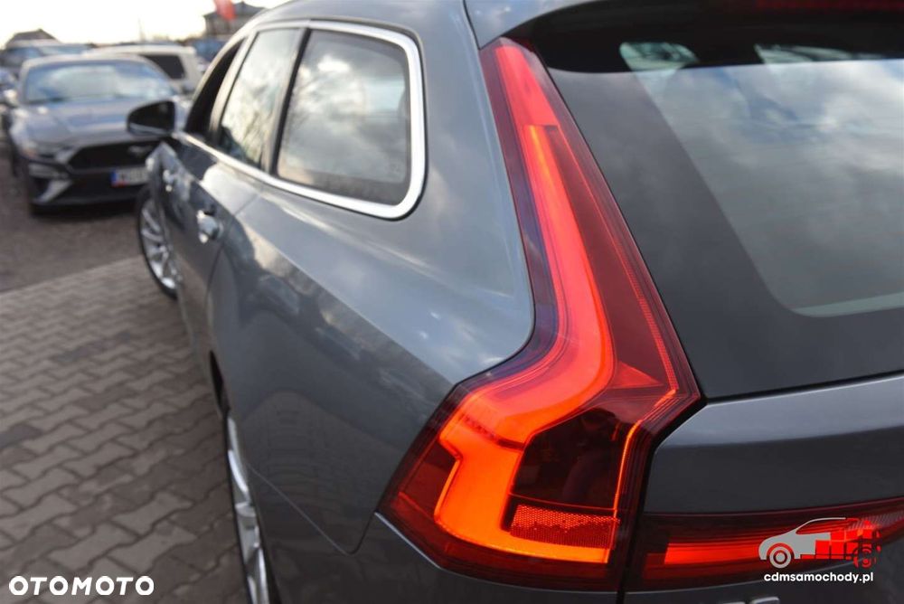 Volvo V90 T5 Momentum - 14