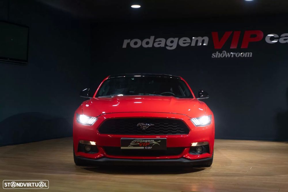 Ford Mustang 2.3 Eco Boost Aut. - 2