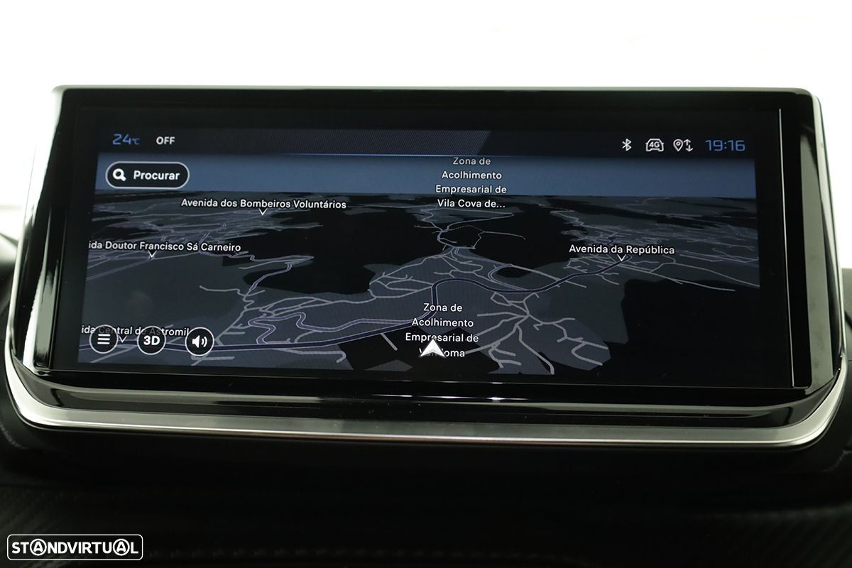 Peugeot 2008 1.2 PureTech Allure - 11