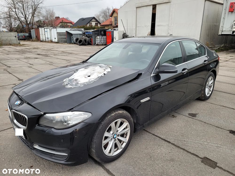 BMW Seria 5 525d xDrive Luxury Line - 1