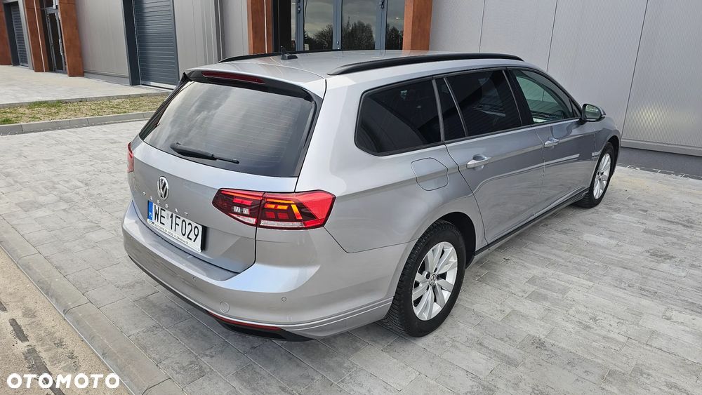 Volkswagen Passat 2.0 TDI EVO Essence DSG - 6