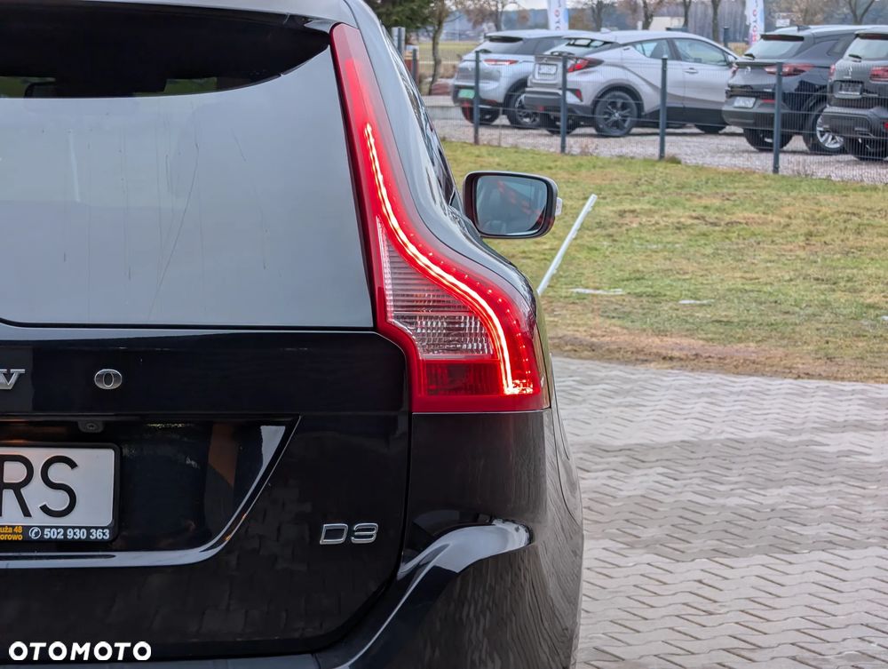 Volvo XC 60 D3 R Design - 13