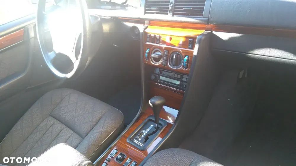 Mercedes-Benz Klasa E - 10