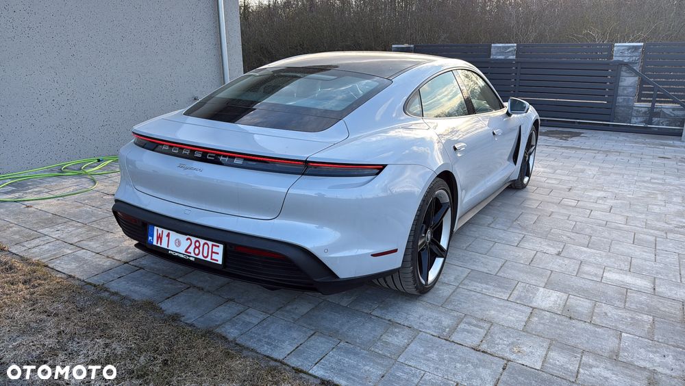 Porsche Taycan - 2
