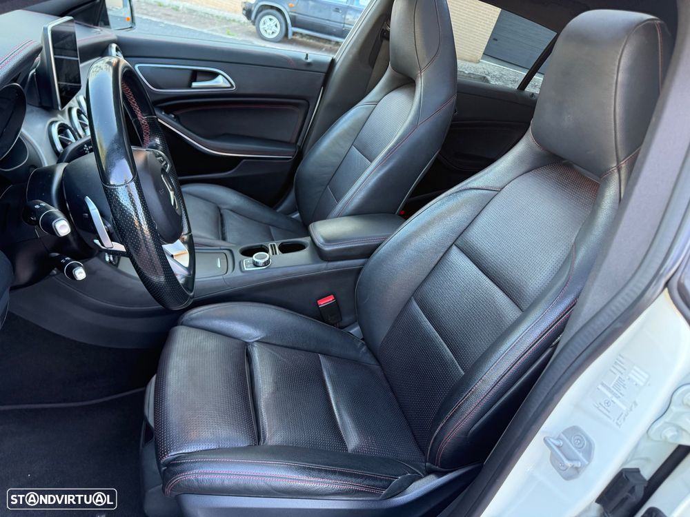 Mercedes-Benz CLA 220 Shooting Brake (CDI) d 4Matic 7G-DCT AMG Line - 17