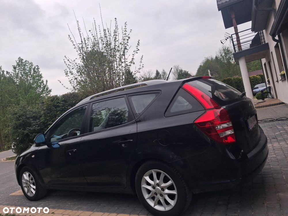 Kia Ceed 1.6 Crdi Comfort - 4
