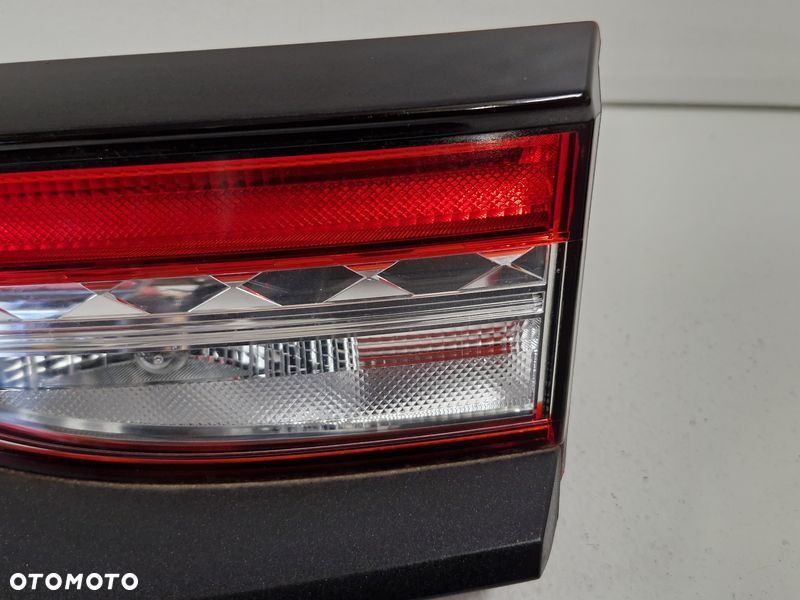 CITROEN DS3 CROSSBACK LAMPA PRAWY TYŁ W KLAPĘ 9836711280 - 2