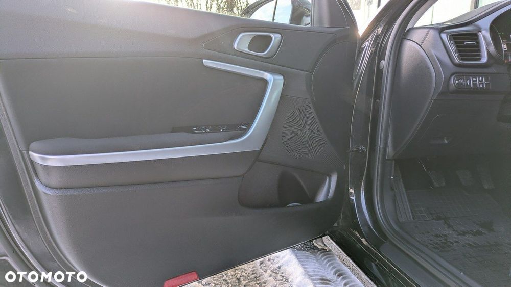 Kia Ceed 1.5 T-GDI M - 11