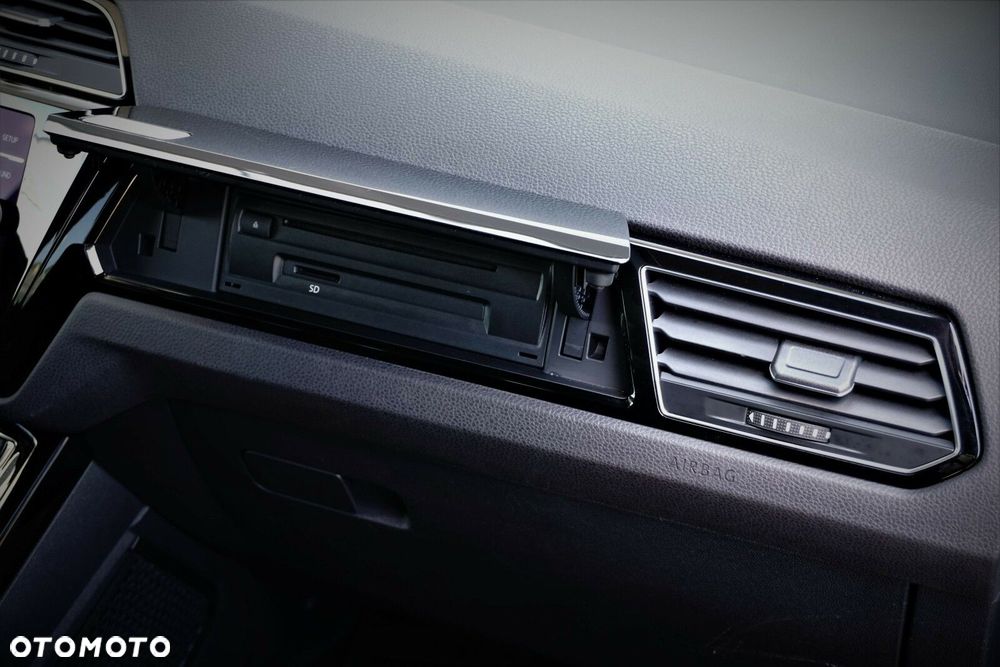 Volkswagen Touran 2.0 TDI BMT Highline DSG - 14