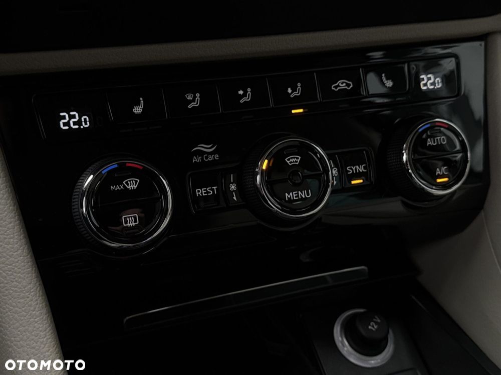 Skoda Superb 2.0 TSI Style DSG - 17