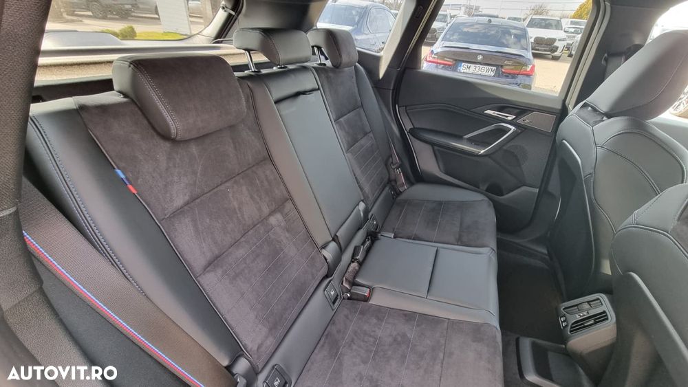 BMW iX1 xDrive30 - 11