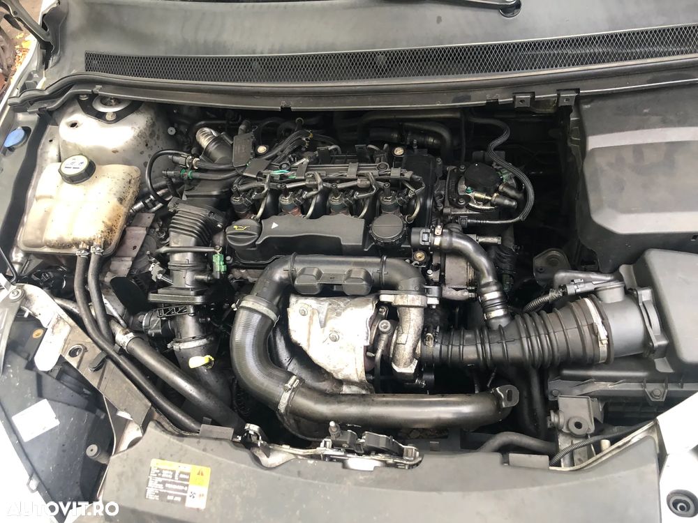 Dezmembrez Ford Focus II gri argintiu break 1.6 TDCI 2006 - 6