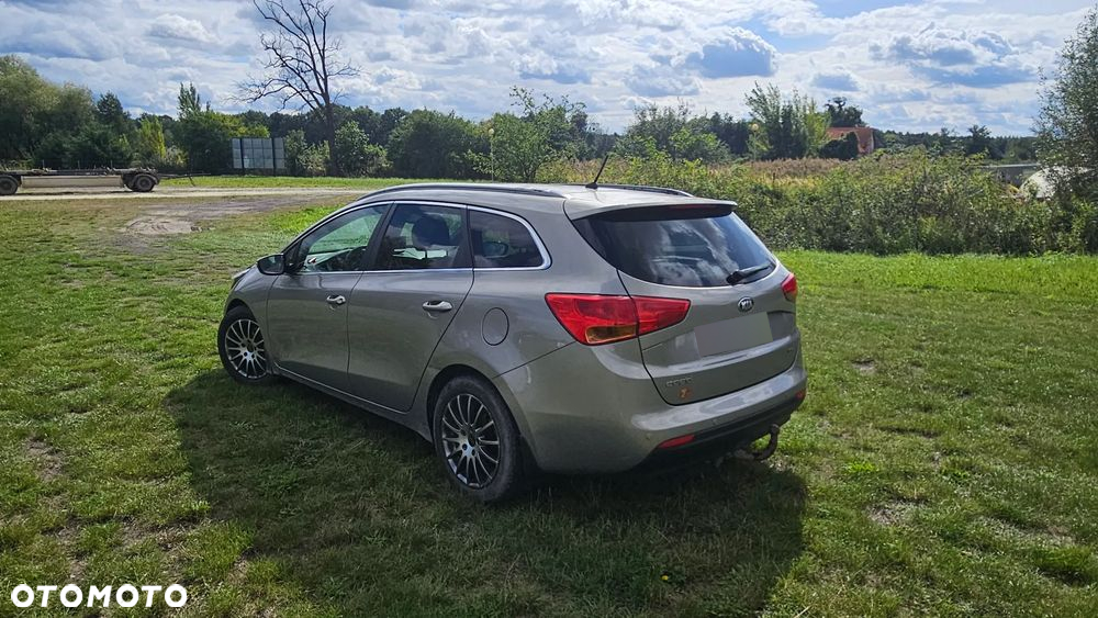 Kia Ceed - 20