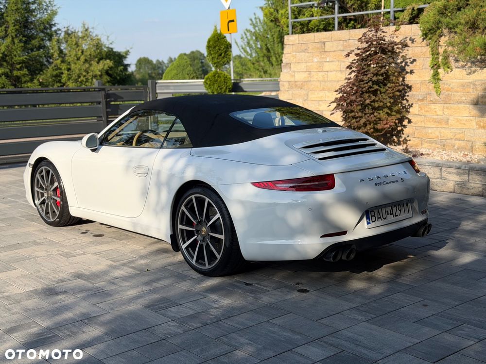 Porsche 911 Carrera S - 5