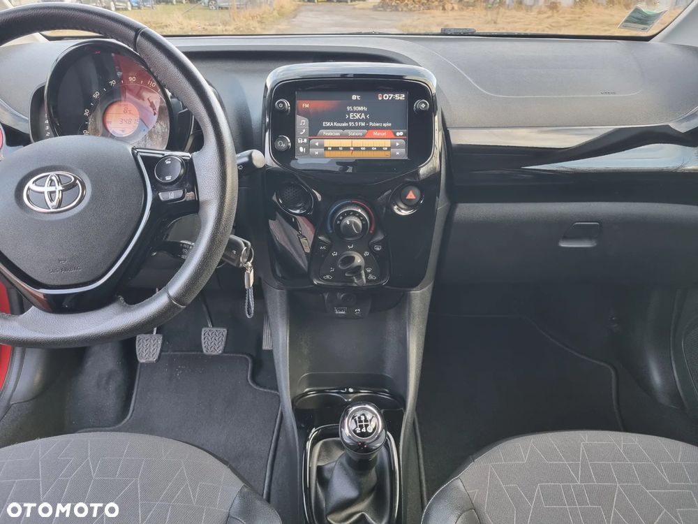 Toyota Aygo x-clusive Style Selection - 25