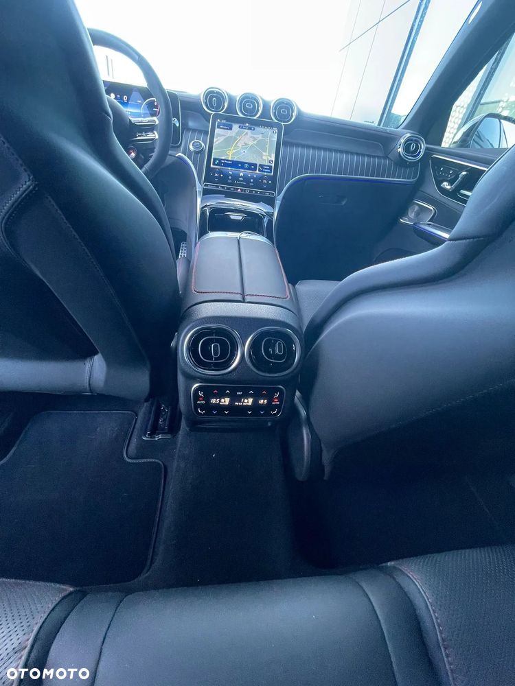 Mercedes-Benz GLC 2025