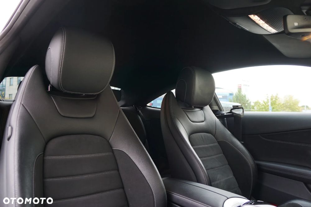 Mercedes-Benz Klasa C 200 4MATIC 9G-TRONIC - 17
