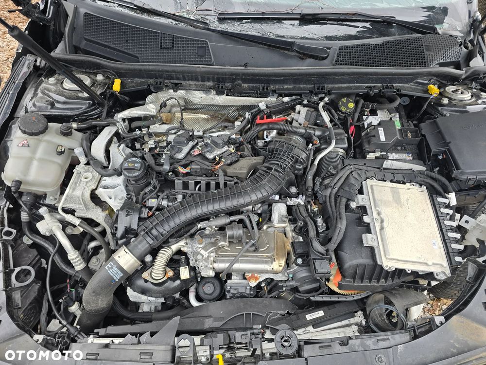 Mercedes-Benz CLA 180 d 8G-DCT AMG Line - 16