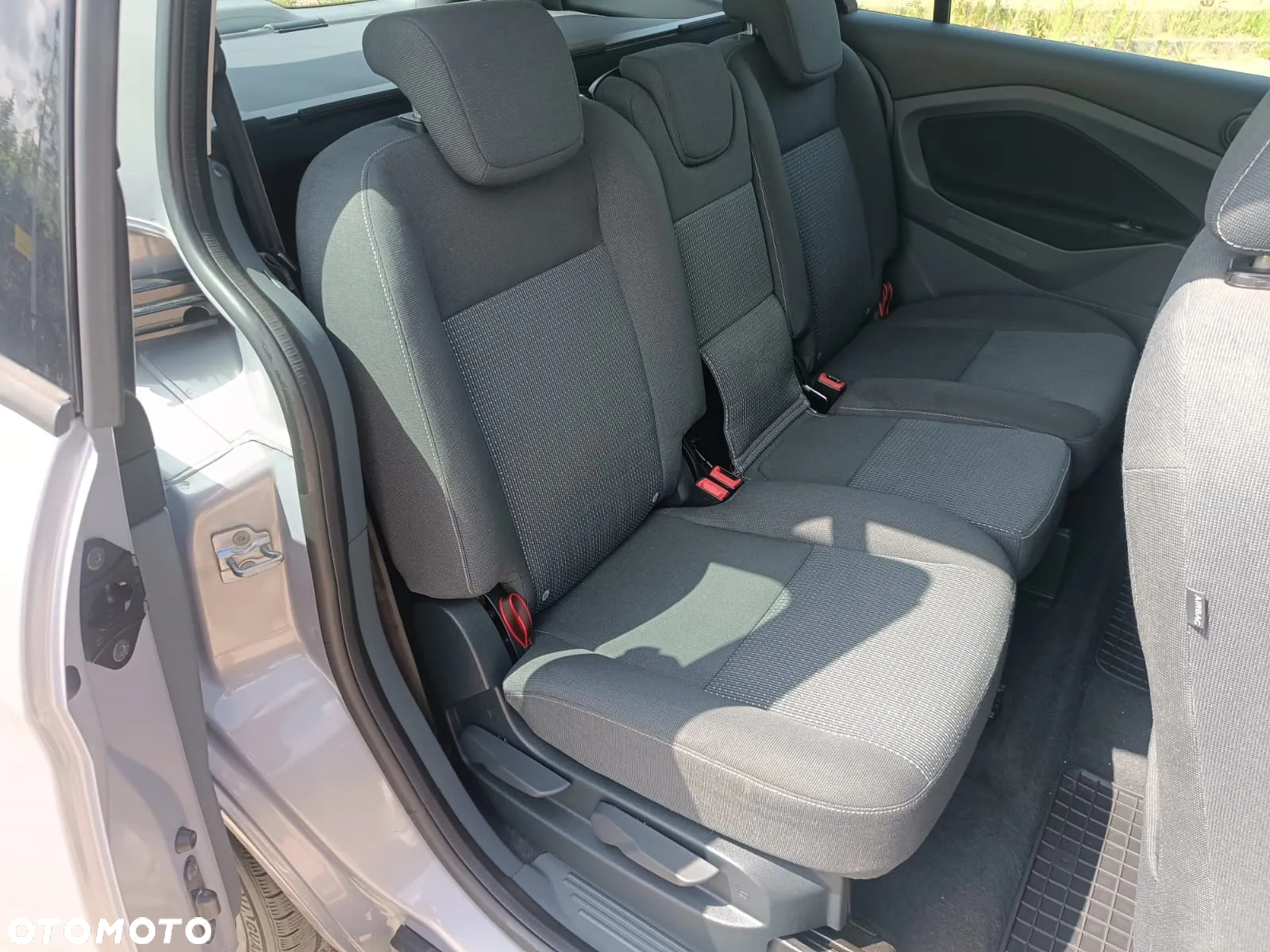 Ford Grand C-MAX 1.6 TDCi Edition - 17