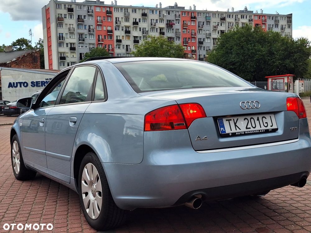 Audi A4 Limousine - 6