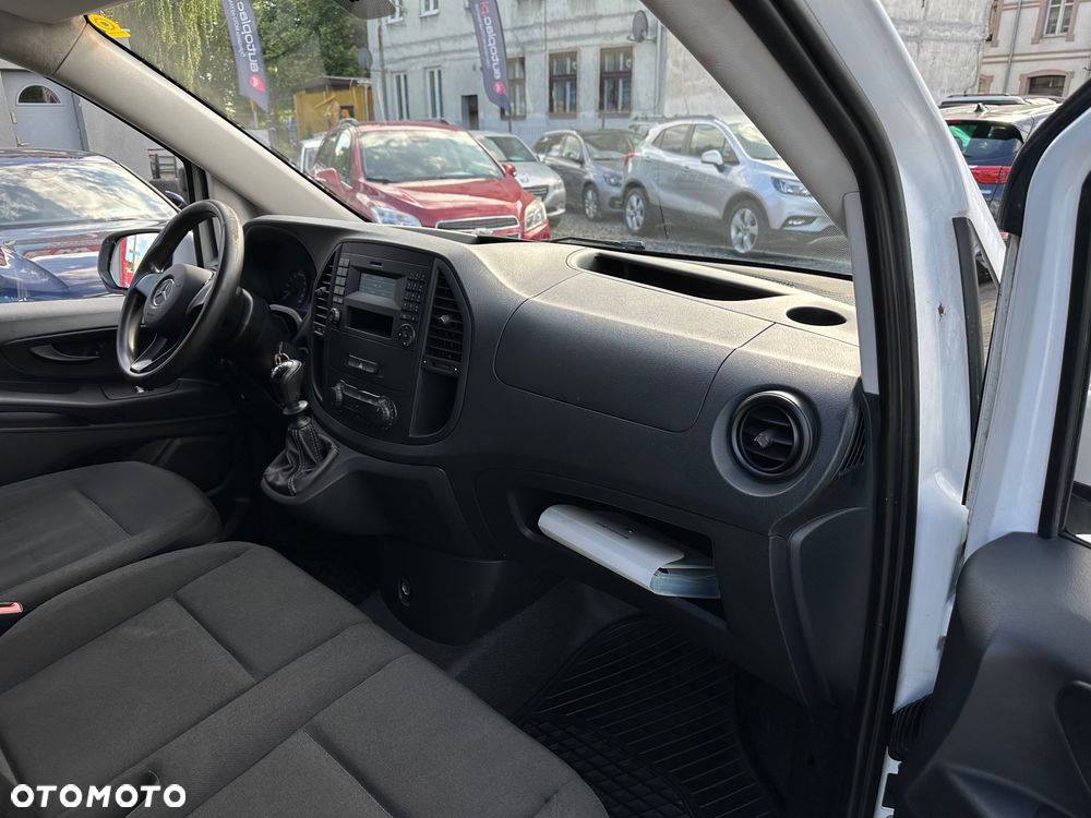 Mercedes-Benz VITO - 26