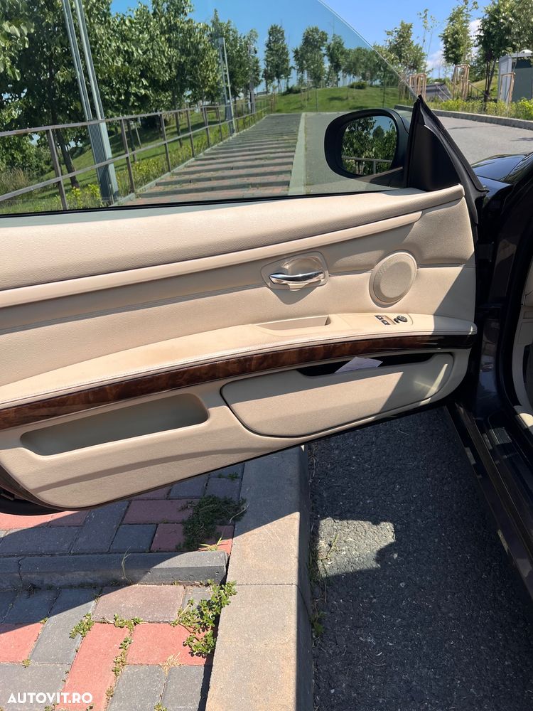 BMW Seria 3 320i Aut. - 21