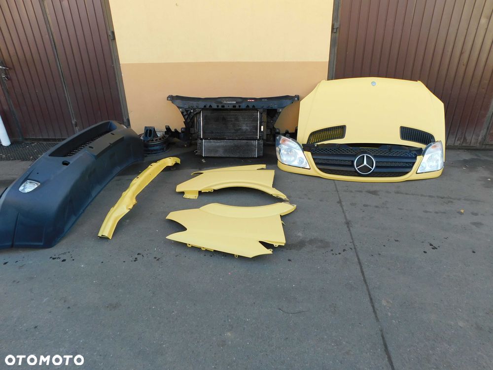 Przód kompletny Sprinter 906 maska zderzak błotniki lampy chłodnice