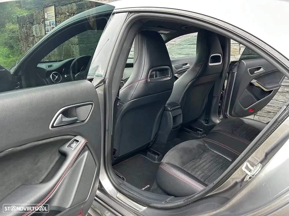 Mercedes-Benz CLA 180 d AMG Line - 14