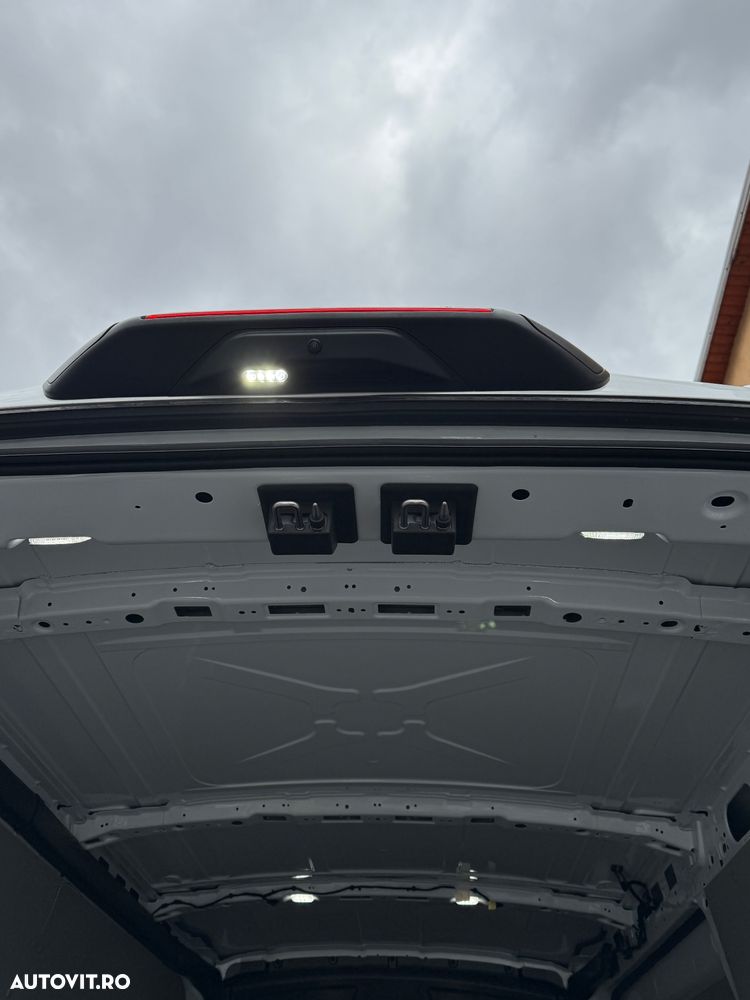 Ford Transit 310 2.0 EcoBlue 105 CP L3H2 Kombi FWD Base - 11