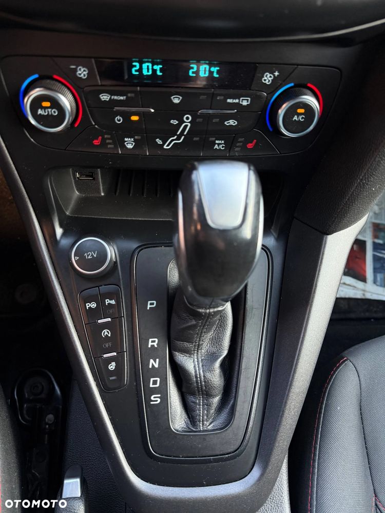 Ford Focus 1.5 EcoBoost ST-Line Business - 15