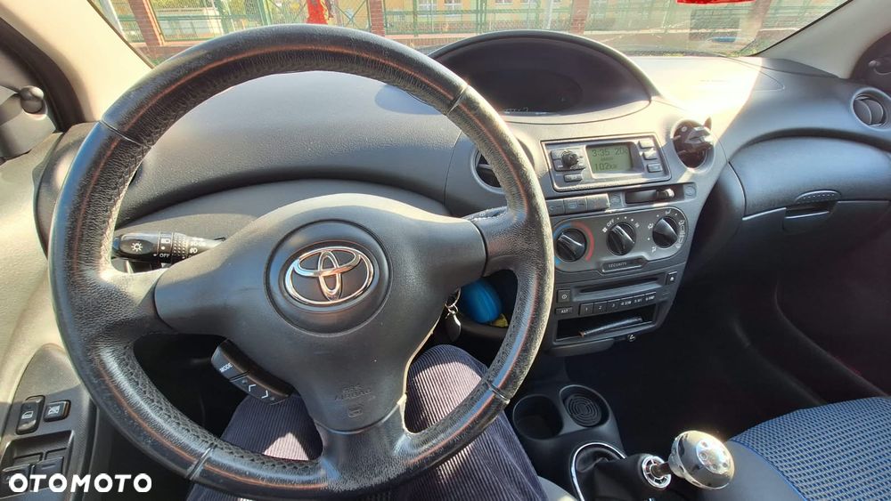 Toyota Yaris 1.0 Blue - 12