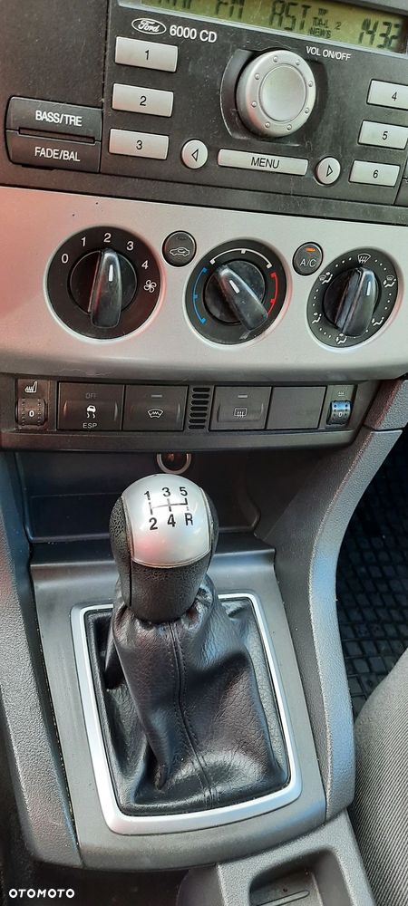 Ford Focus 1.6 Comfort - 5