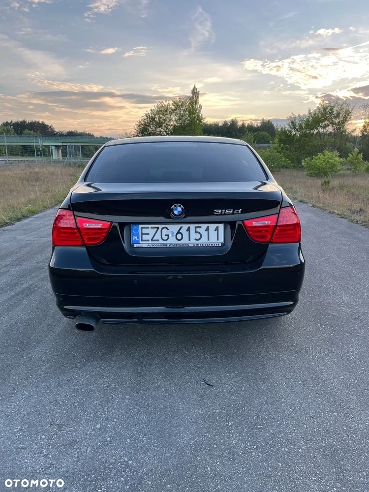 BMW Seria 3 318d - 6