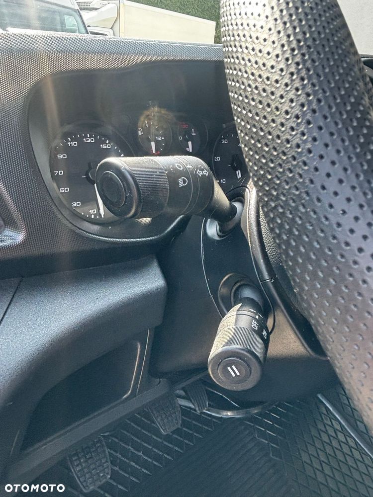 Iveco Daily 35C15 3.0 HPI Kontener 8 Palet z windą Kontener meblowy - 10