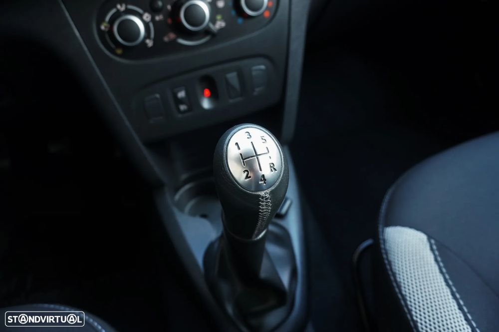 Dacia Logan MCV TCe 90 S&S Prestige - 34