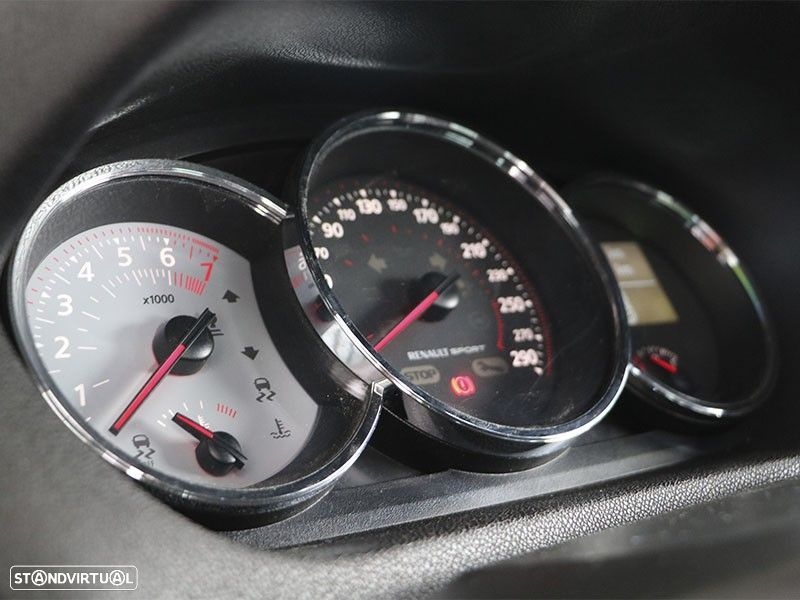 Renault Mégane Coupe 2.0 T RS - 25