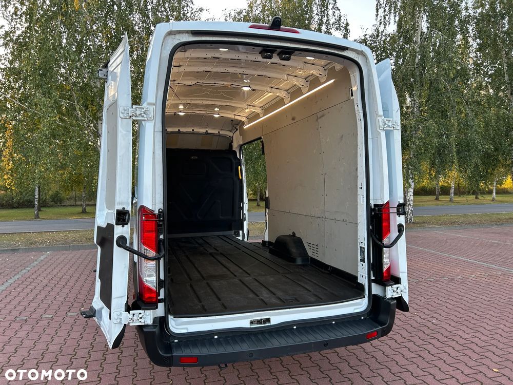 Ford Transit - 23